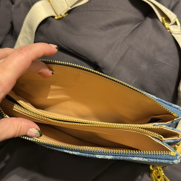 Purse - Picture 3 of 3